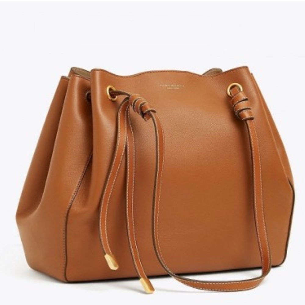 Tory Burch
Caroline Leather Tote